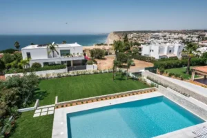 Captivating Modern Villa with Private Pool and Vista Views from VILLAWAY®